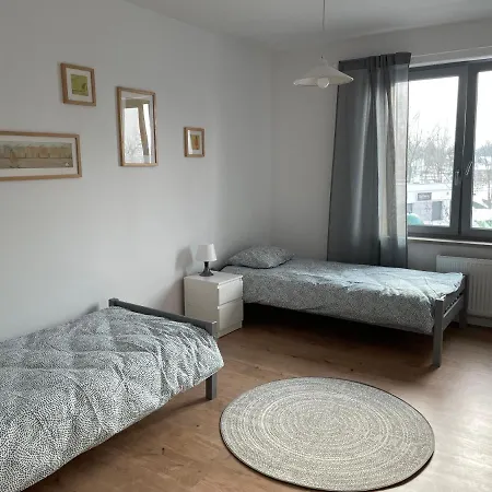 Komorniki Апартаменты