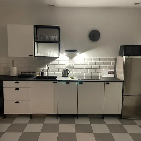 Komorniki Apartment *